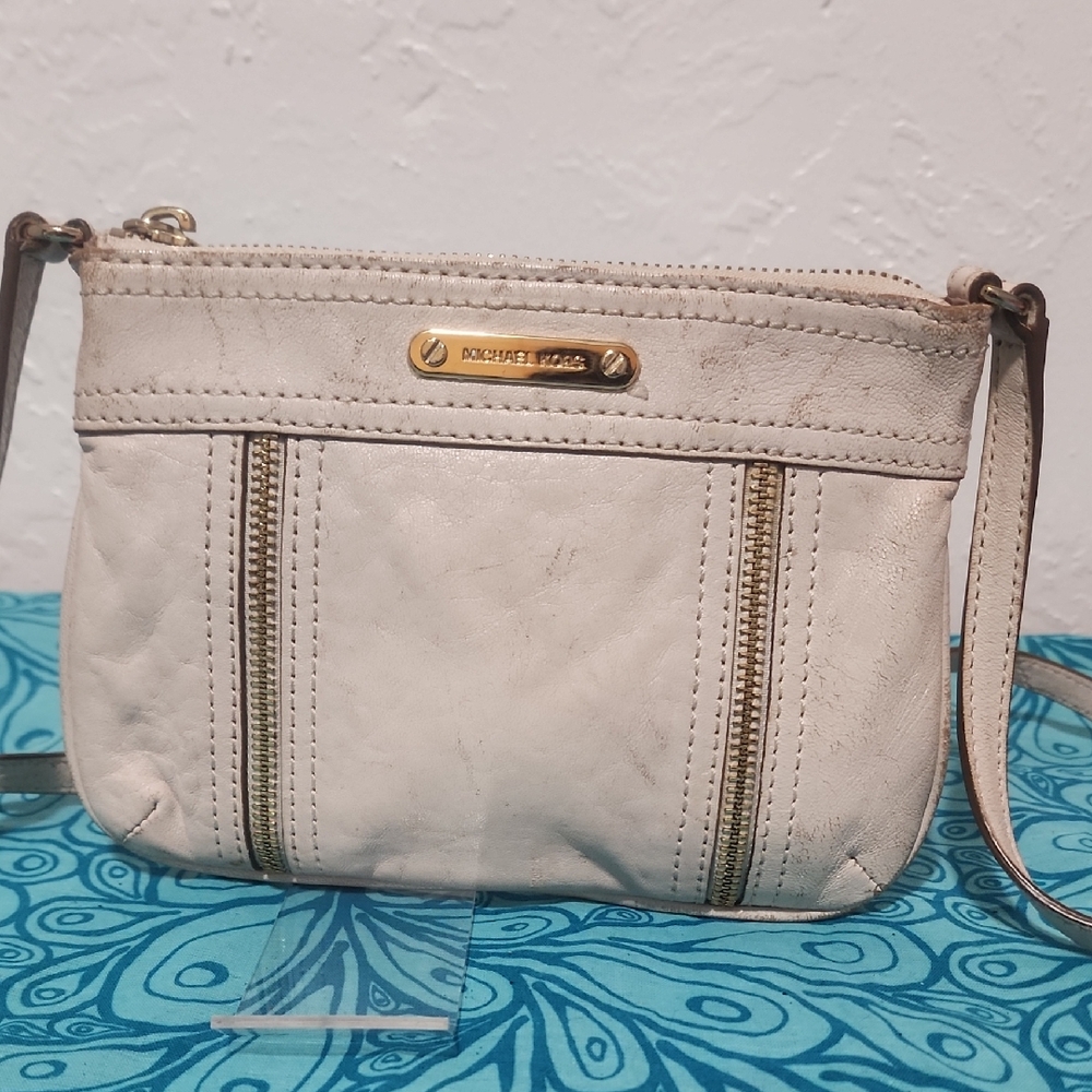Michael Kors White Crossbody Bag with Gold Hardware